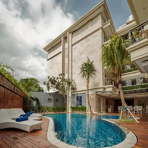 4* Hotel Alron Kuta