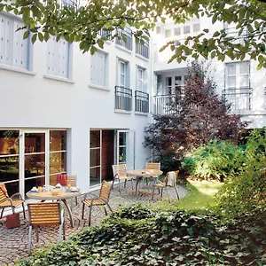 https://adagio-montmartre.fr-paris.fr