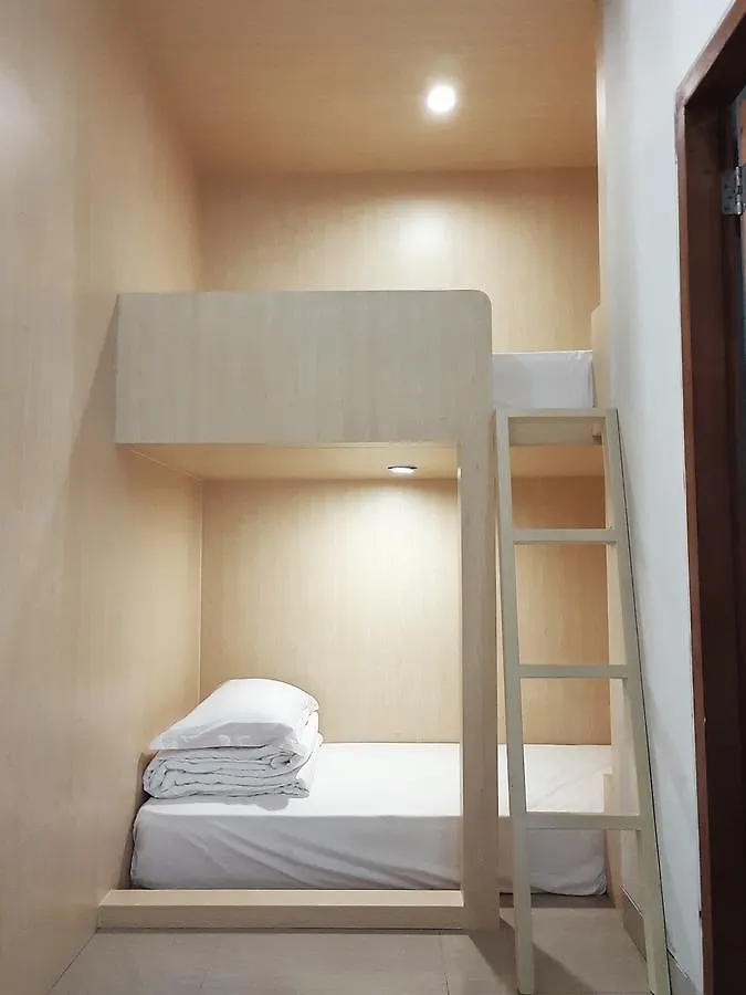 Hostel Nuka Beach Inn Kuta Lombok