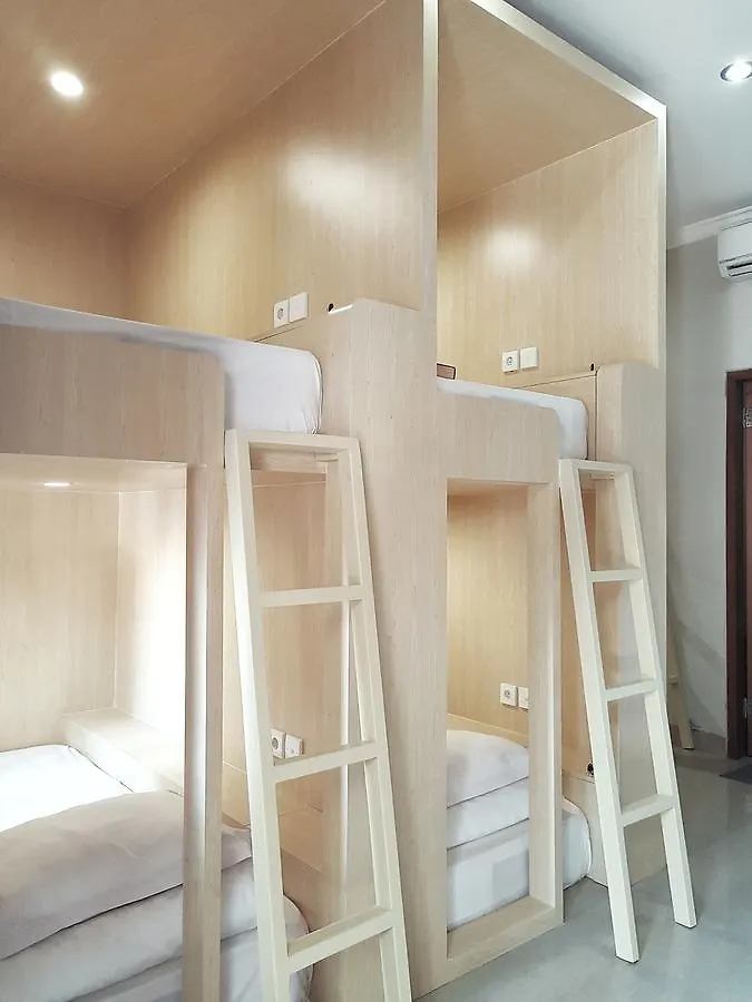 Nuka Beach Inn Kuta Lombok Hostel