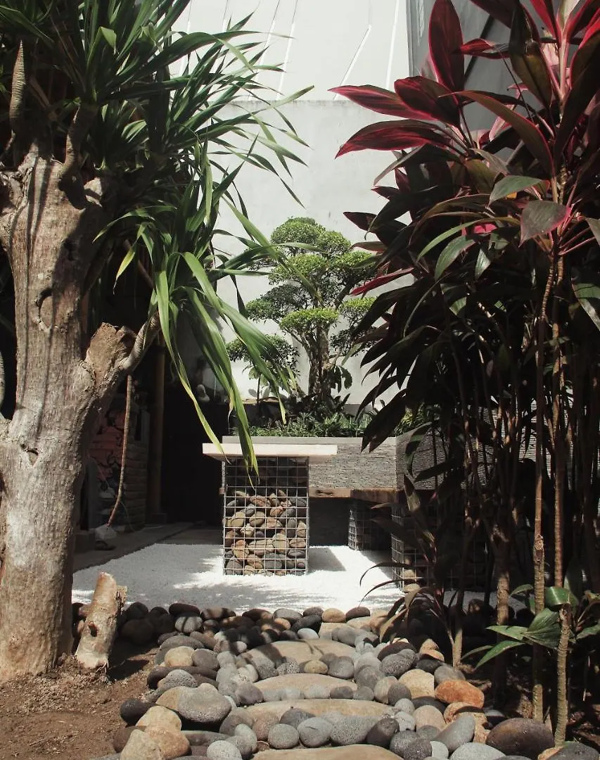 Nuka Beach Inn Kuta Lombok Hostel